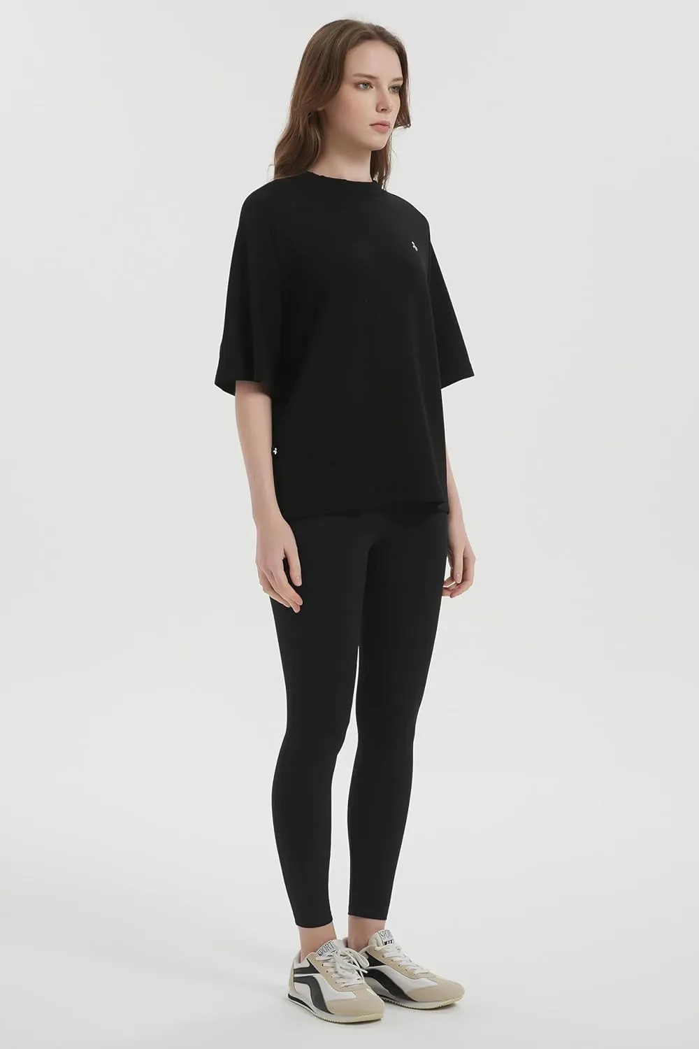 Orolay Women's Casual Crew Neck T-Shirt Heavyweight Half Sleeve Wicking Tops Basic Workout Summer Activewear