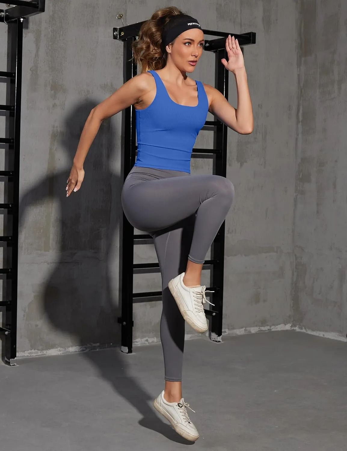Ribbed Workout Tank Tops for Women with Built in Bra Padded Scoop Neck Slimming Athletic Tank Top