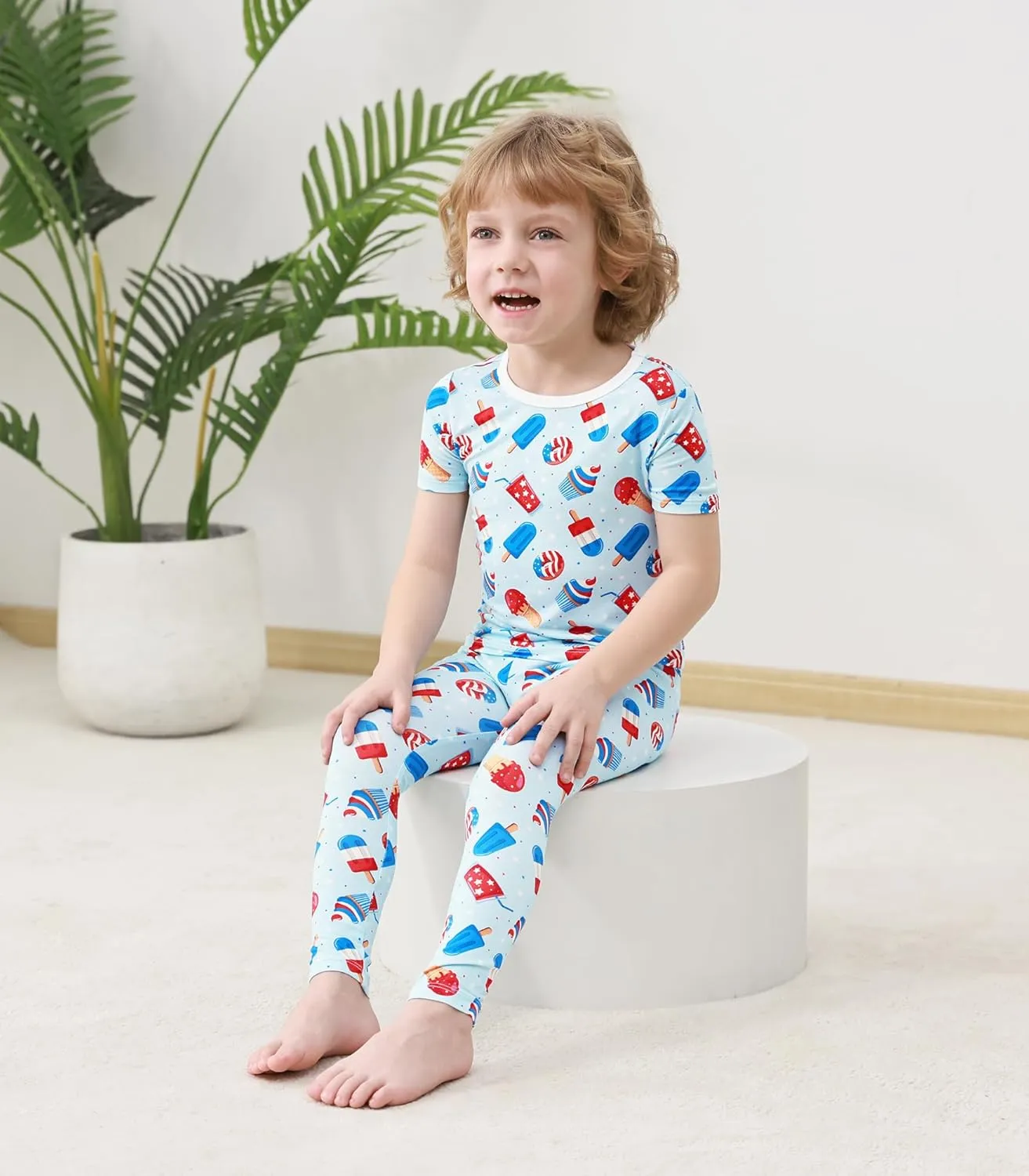 Toddler Printed Pajamas Boys Girls Sleepwear Little Kids Short Sleeve Top and Pants 2 Piece Pjs 2-8Y